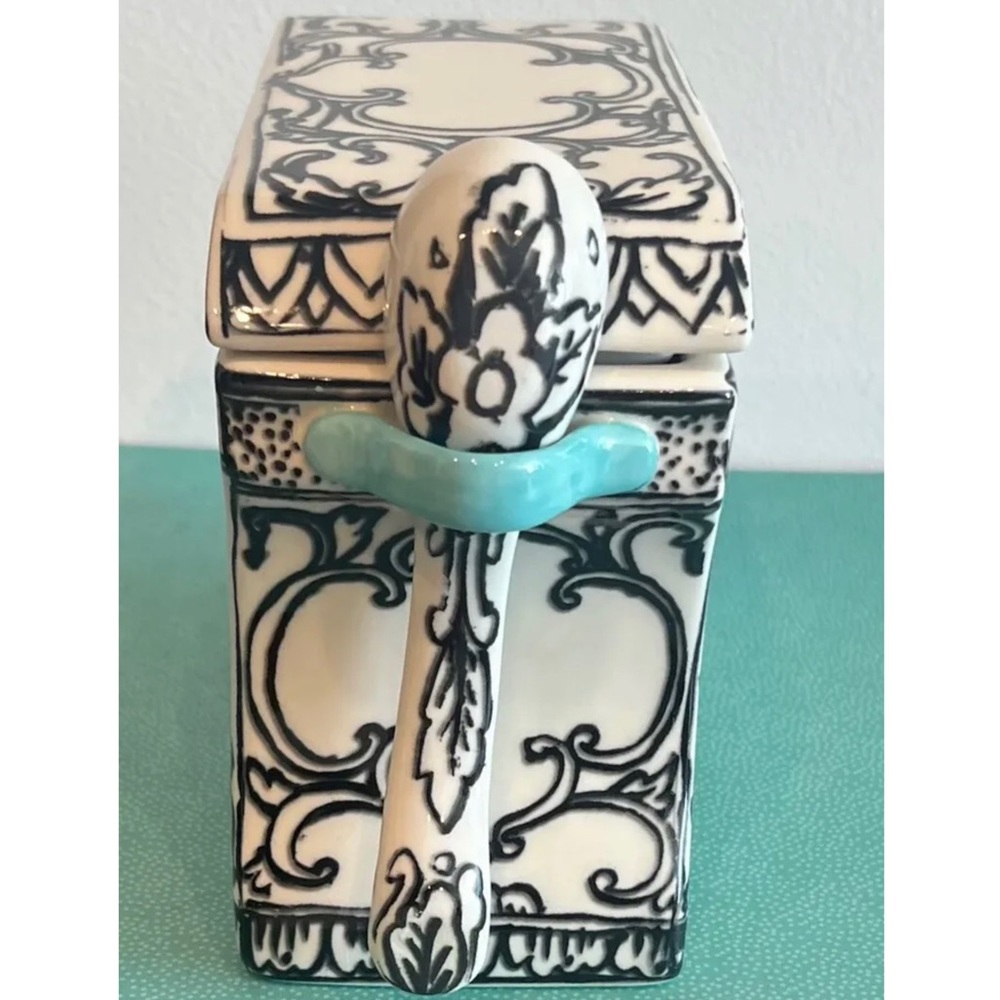 ✨HP✨ MOLLY HATCH CERAMIC “TEA REVIVES YOU” CANISTER W/ SCOOP - Picture 3 of 12
